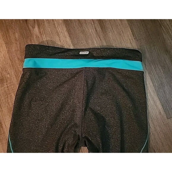 Activ8 Workout Capri Legging Womens Size Small Gray Green - Picture 3 of 5